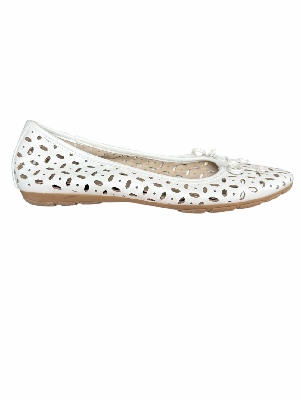 Rialto 8.5 “Gerry” White Faux Leather Geometric Cutout Perforated Ballet Flats